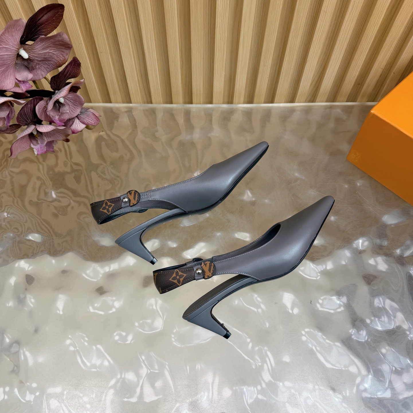 Women's high heels